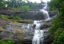 cheeyappara waterfalls in munnar