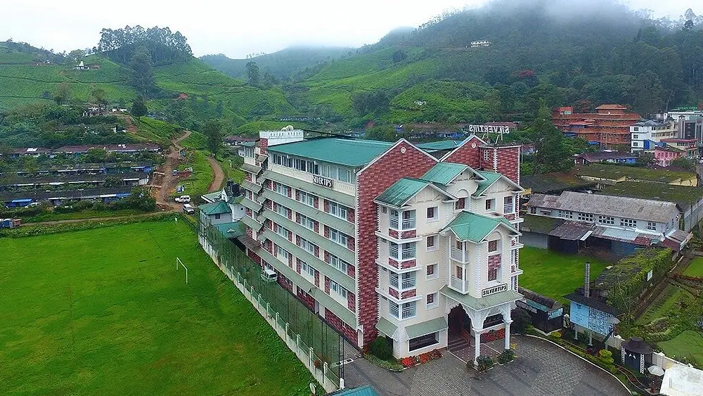 THE SILVERTIPS MUNNAR