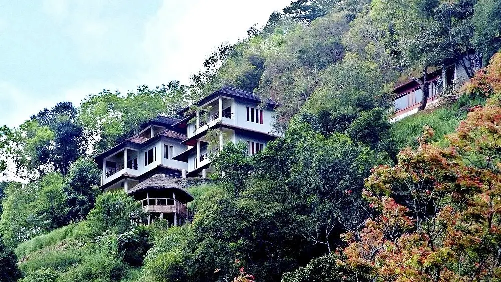 BLACKBERRY HILLS RESORT