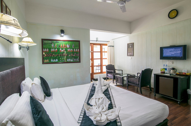 Elegant Royal Bedroom  of The Sivertips Hotels in Munnar With Cozy Interiors