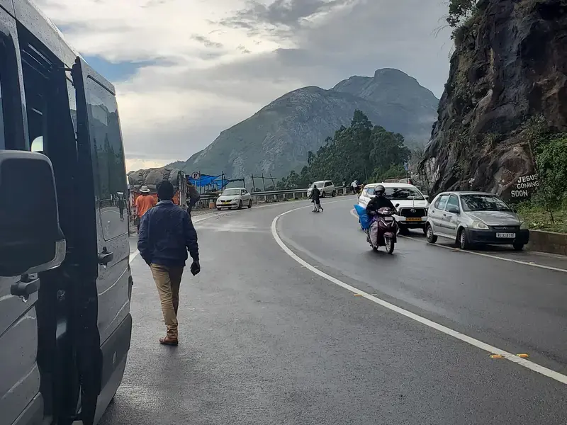 Supreme Court Highway Setback Rules: Impact on Kerala
